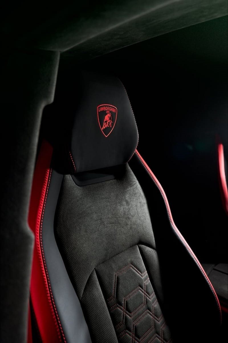 2026 - LAMBORGHINI URUS SE TETTONERO CAPSULE, foto 13