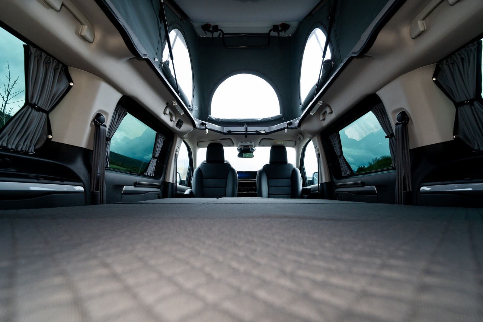 2026 - OPEL ZAFIRA BY TINKERVAN, foto 79
