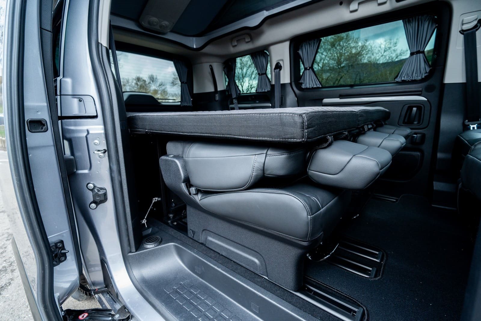 2026 - OPEL ZAFIRA BY TINKERVAN, foto 82