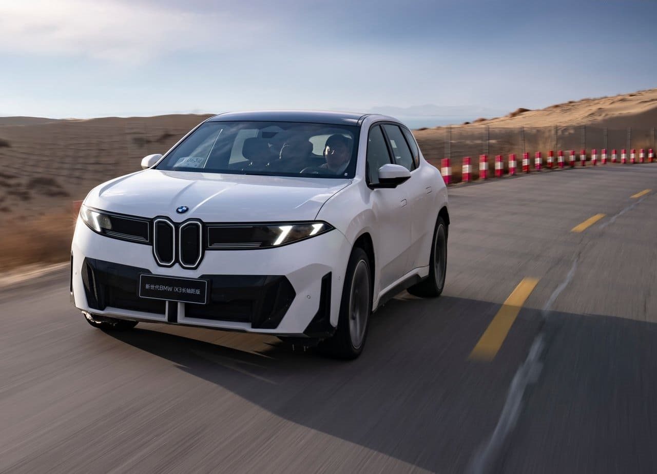 BMW iX3 LWB, foto 7