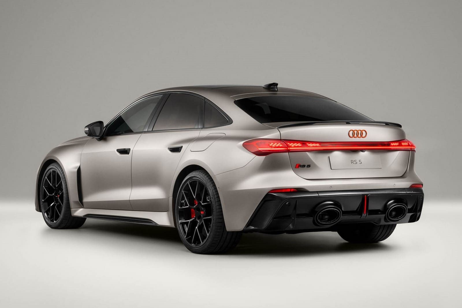 AUDI RS 5 SEDAN HOT-LAP CAR, foto 2