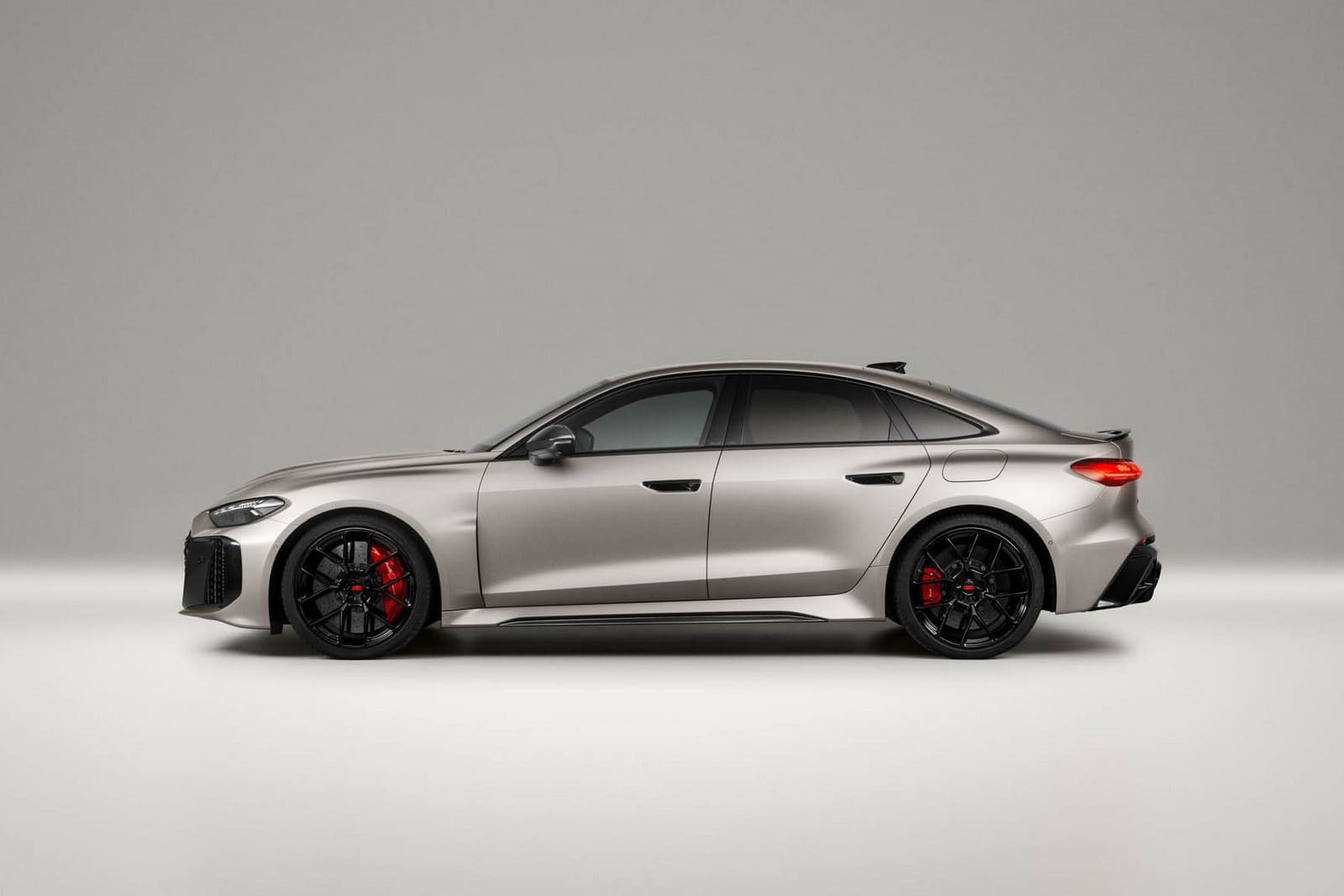 AUDI RS 5 SEDAN HOT-LAP CAR, foto 4