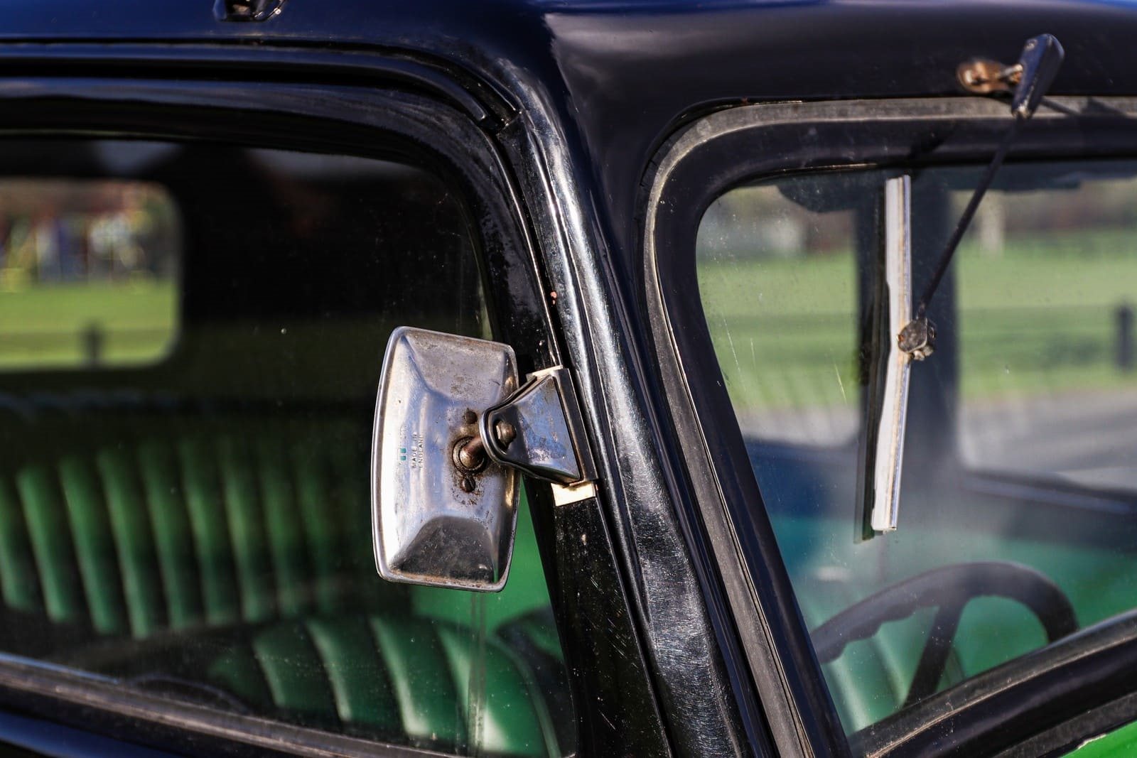 1934 - FORD MODEL Y TWO-DOOR SALOON, foto 18