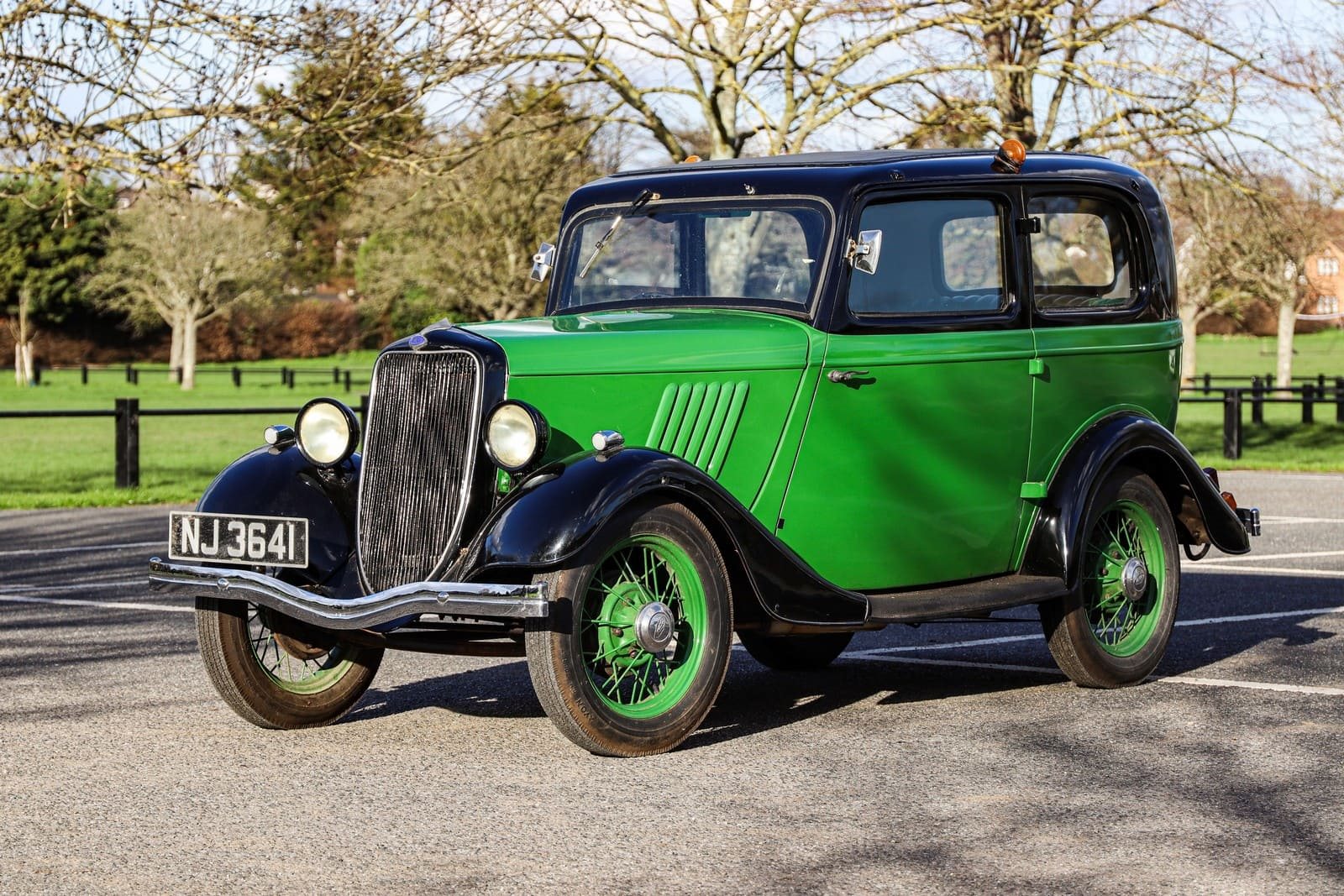1934 - FORD MODEL Y TWO-DOOR SALOON, foto 24