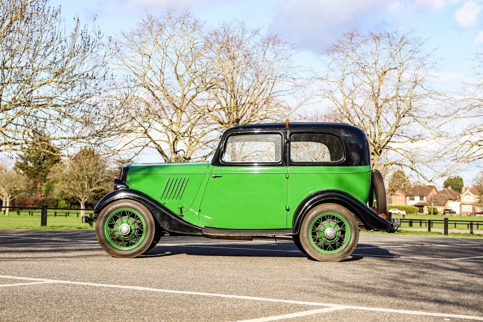 1934 - FORD MODEL Y TWO-DOOR SALOON, foto 36