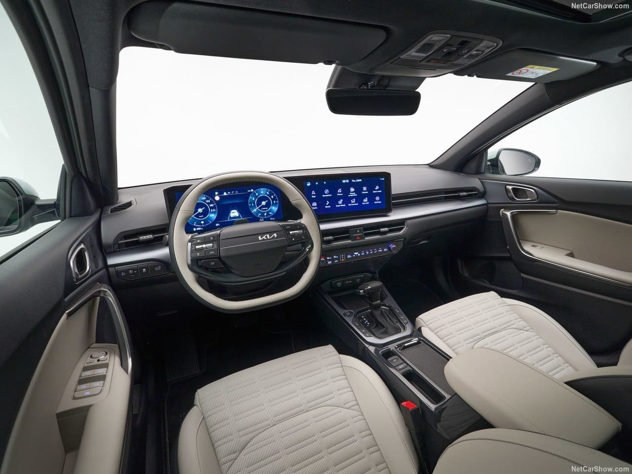 2027 - KIA XCEED, foto 33