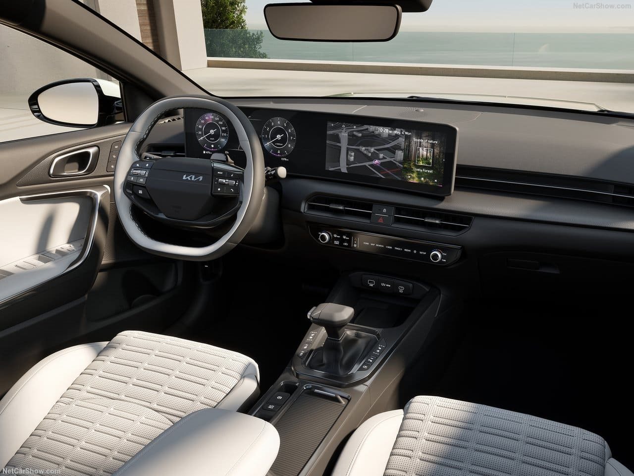 2027 - KIA XCEED, foto 36