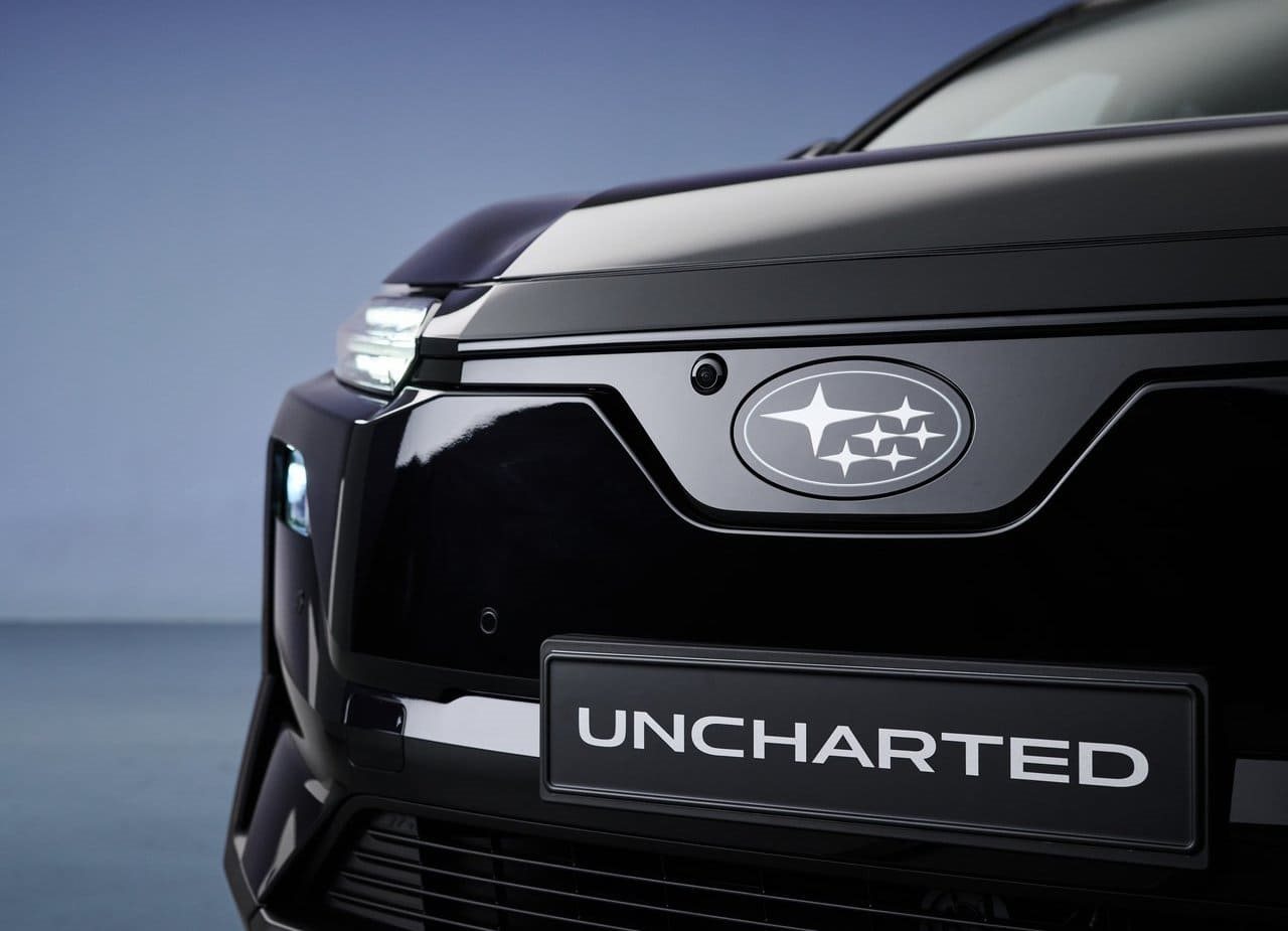 SUBARU UNCHARTED ASTRO BLACK MICA, foto 9