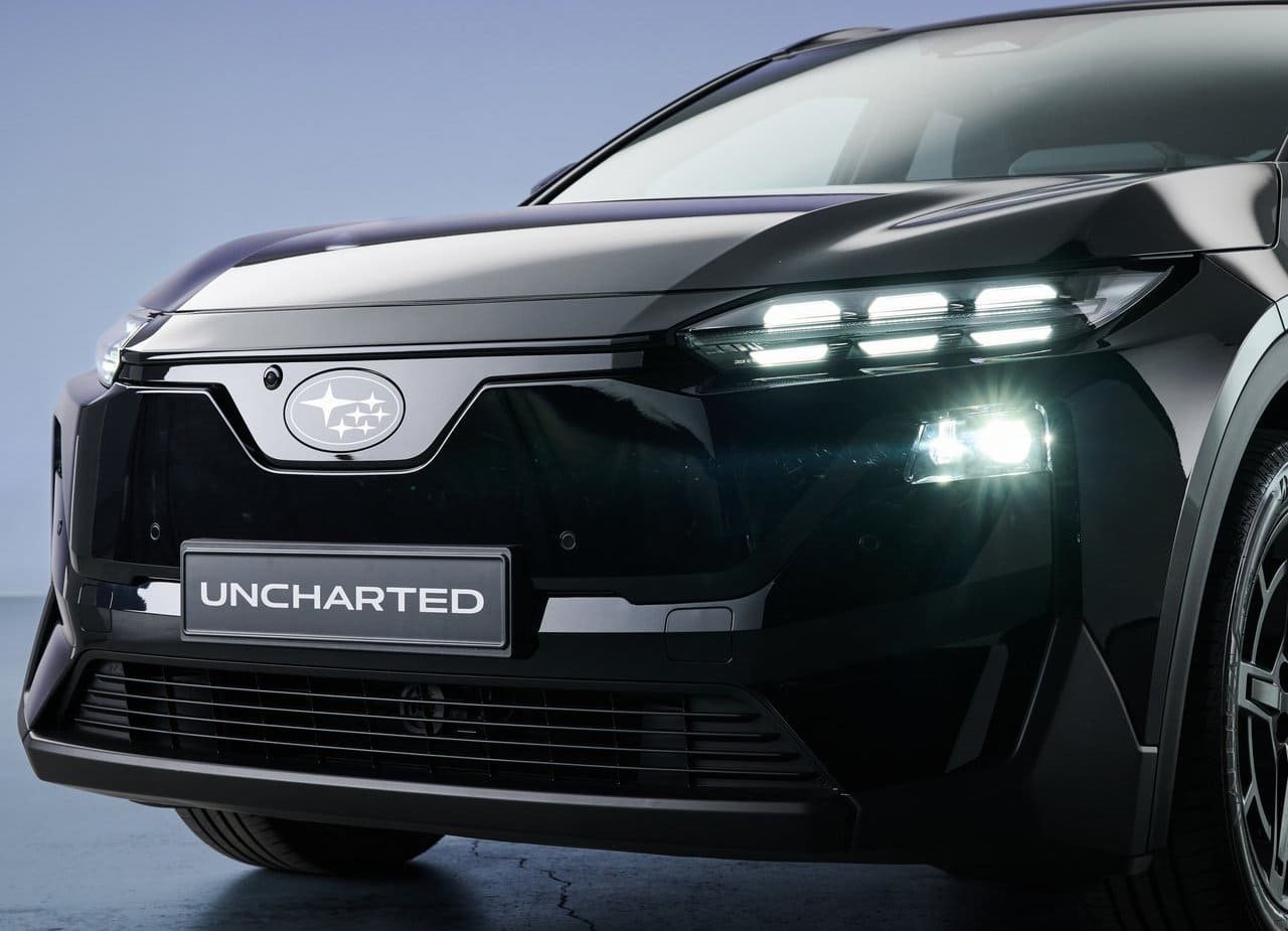 SUBARU UNCHARTED ASTRO BLACK MICA, foto 10