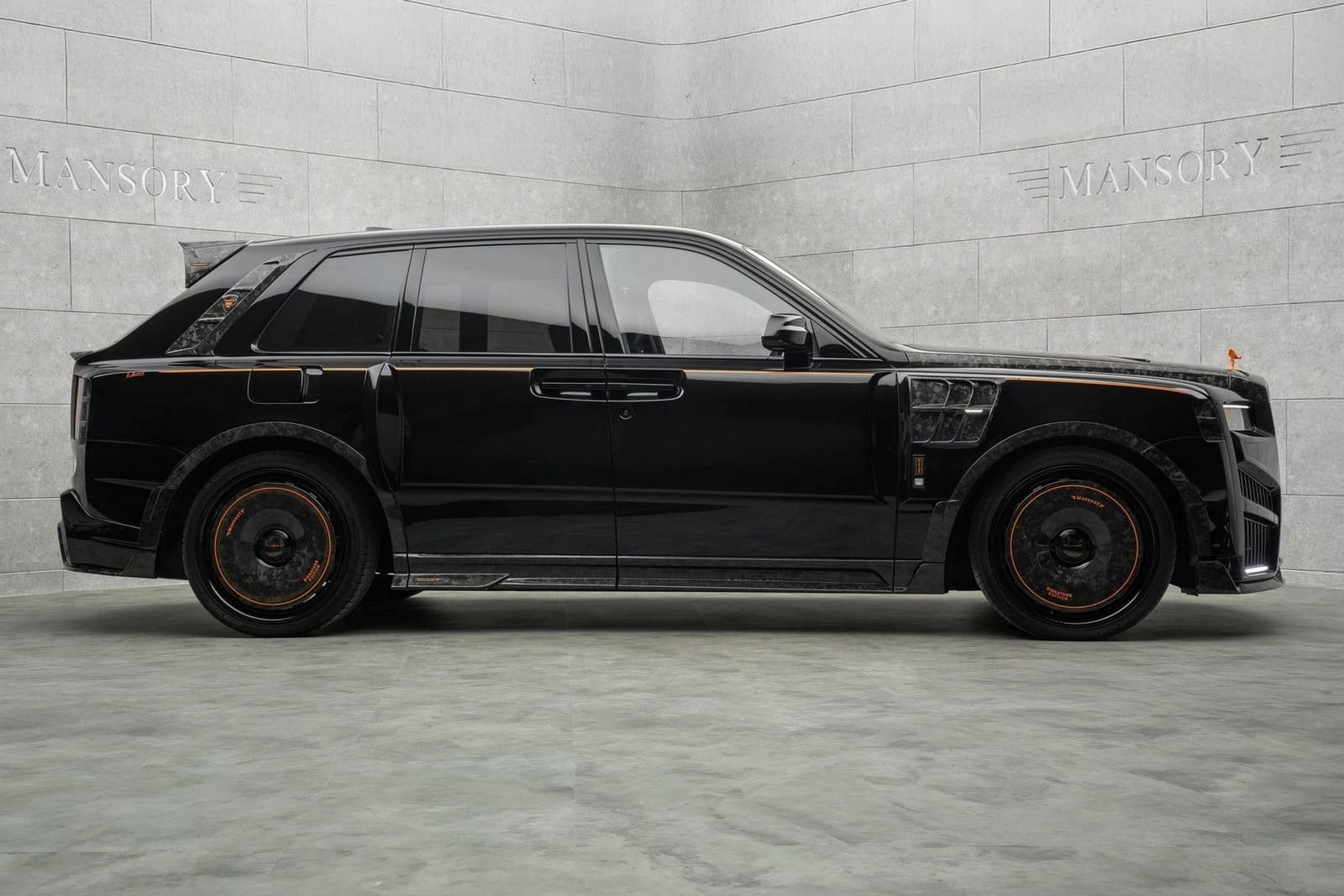 2026 - ROLLS-ROYCE CULLINAN SERIES II EMPEROR SIGNATURE BY MANSORY, foto 3