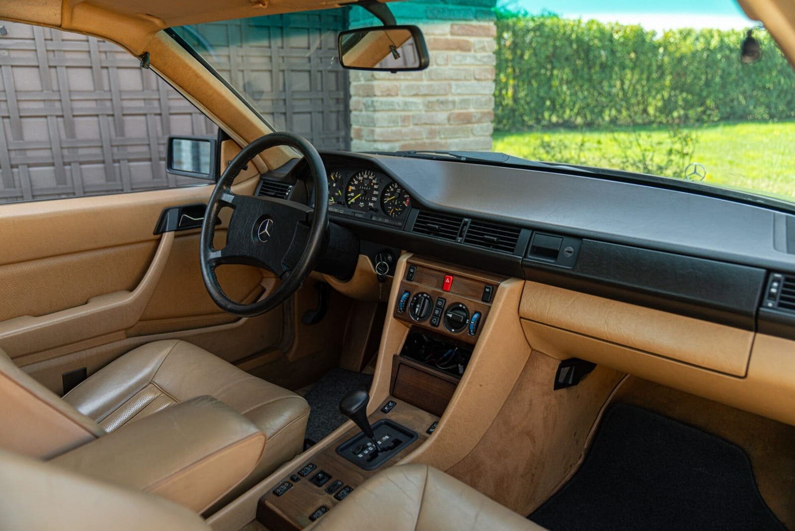 1988 - MERCEDES-BENZ 300 CE, foto 22