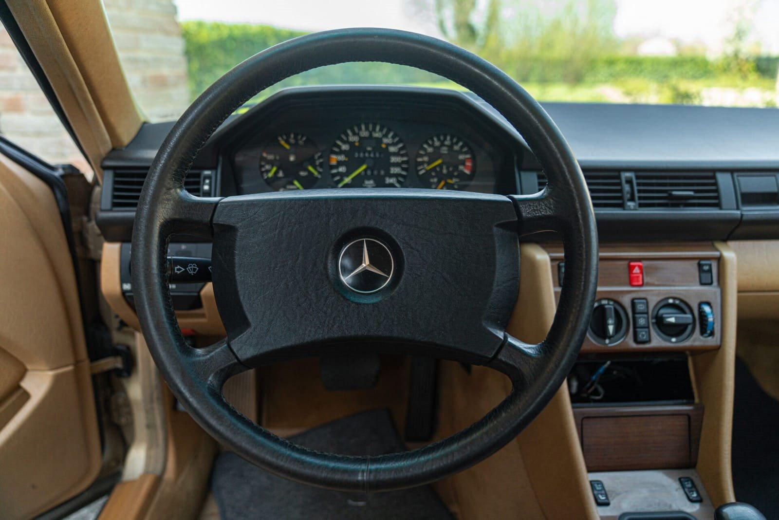 1988 - MERCEDES-BENZ 300 CE, foto 37