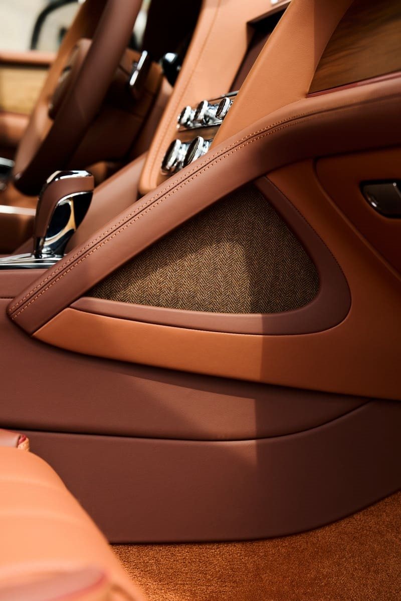 2026 - BENTLEY BENTAYGA EWB CHALET EDITION BY ‘GSTAAD GUY’, foto 12