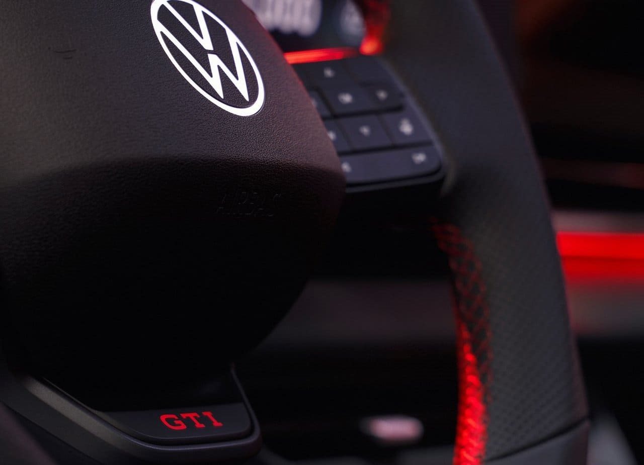 2027 - VOLKSWAGEN ID. POLO GTI, foto 25