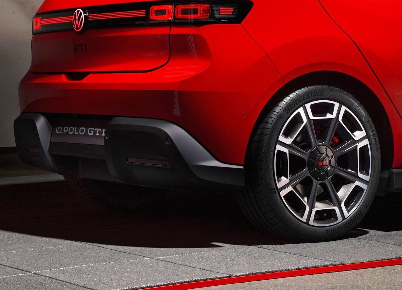 2027 - VOLKSWAGEN ID. POLO GTI, foto 28