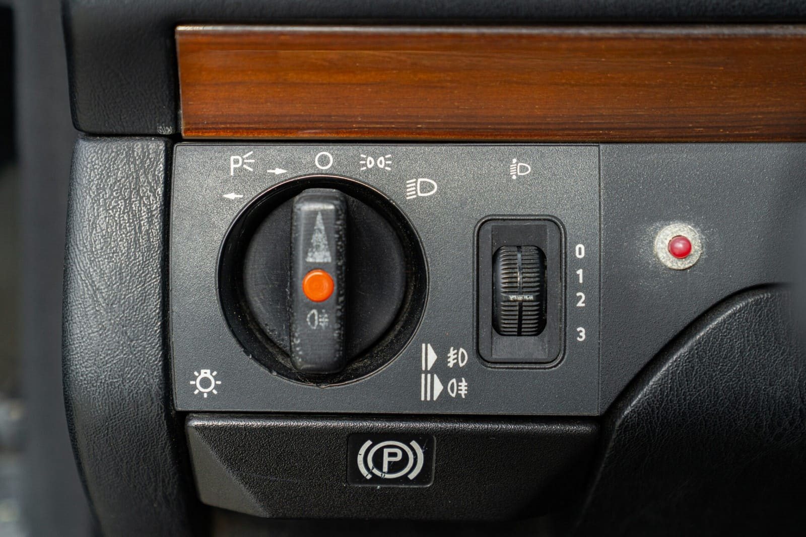 1990 - MERCEDES-BENZ CE 200, foto 35