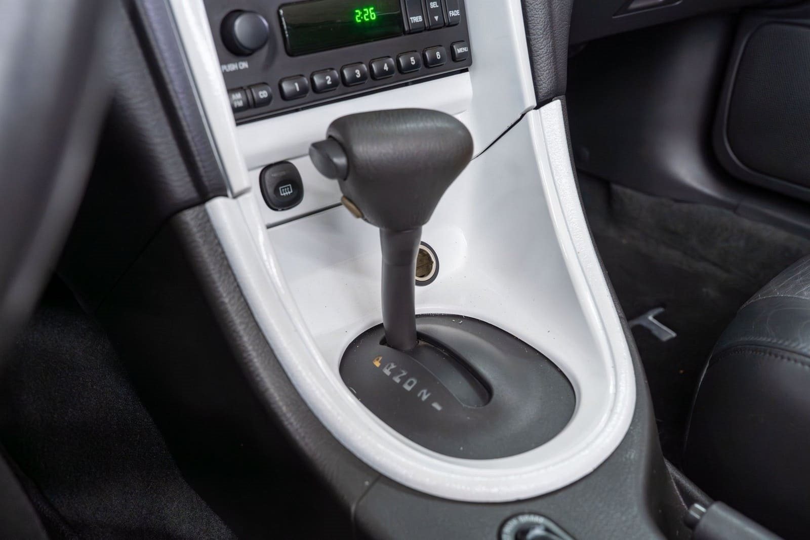 2001 - FORD MUSTANG GT CONVERTIBLE OXFORD WHITE, foto 53