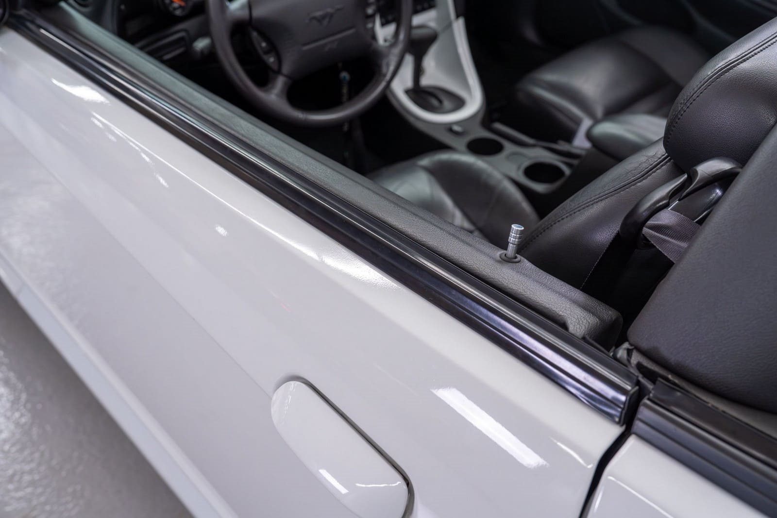 2001 - FORD MUSTANG GT CONVERTIBLE OXFORD WHITE, foto 63
