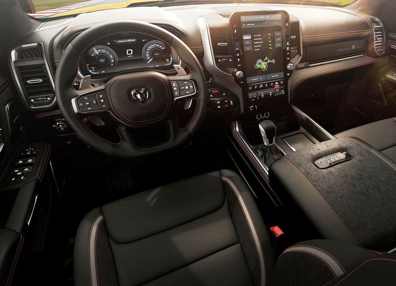 2027 - RAM 1500 RUMBLE BEE SRT, foto 15