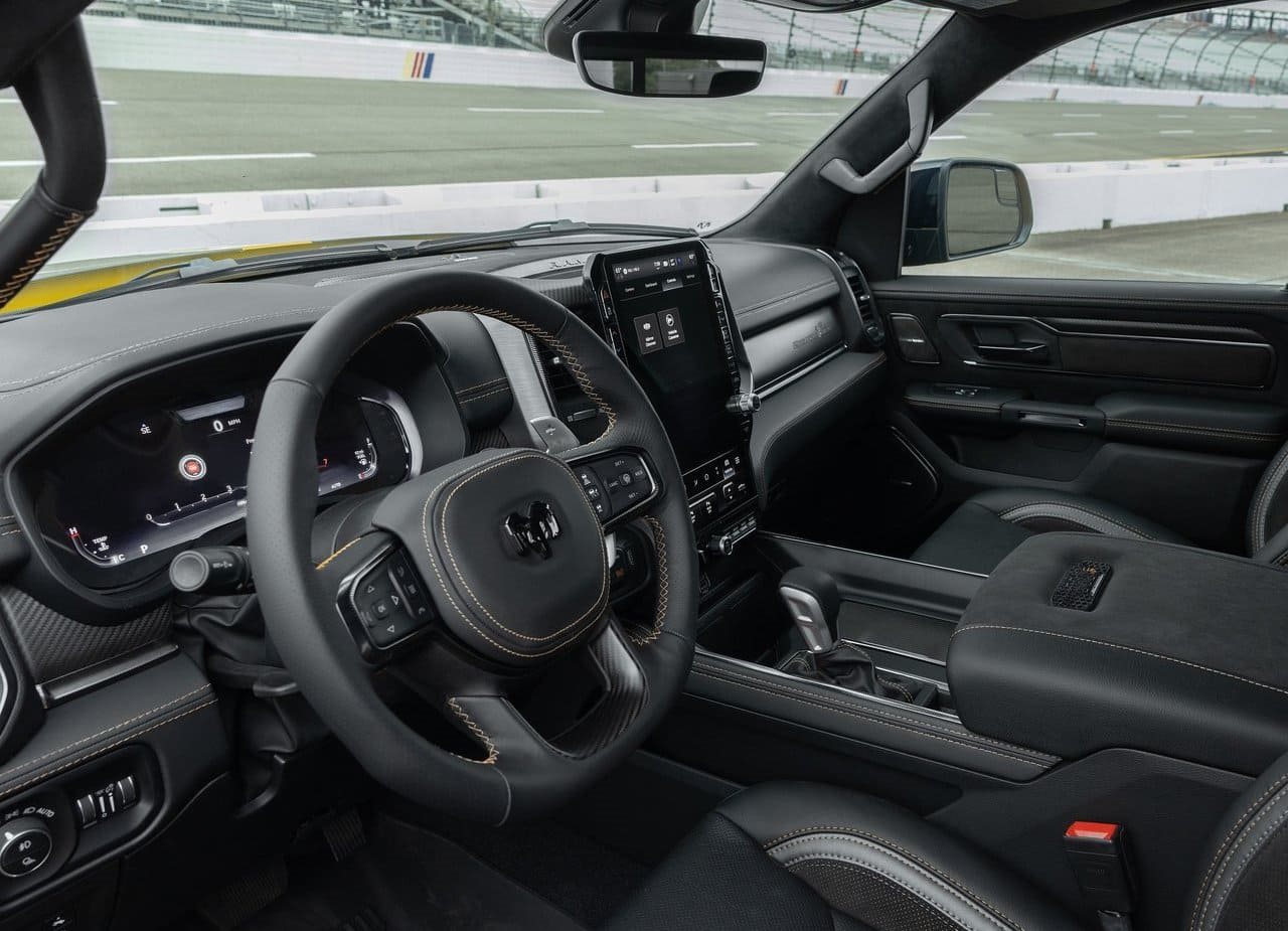 2027 - RAM 1500 RUMBLE BEE SRT, foto 16
