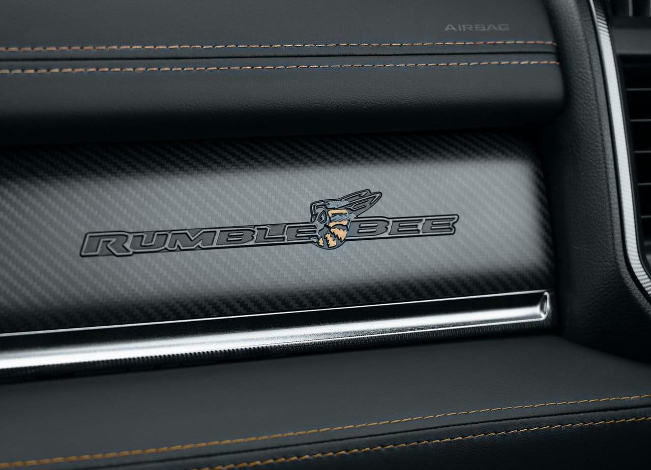 2027 - RAM 1500 RUMBLE BEE SRT, foto 20