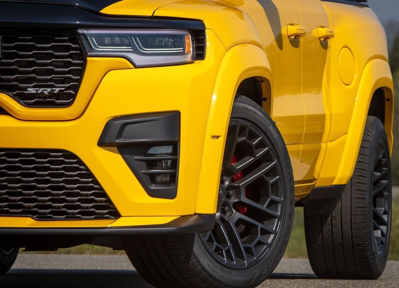 2027 - RAM 1500 RUMBLE BEE SRT, foto 22