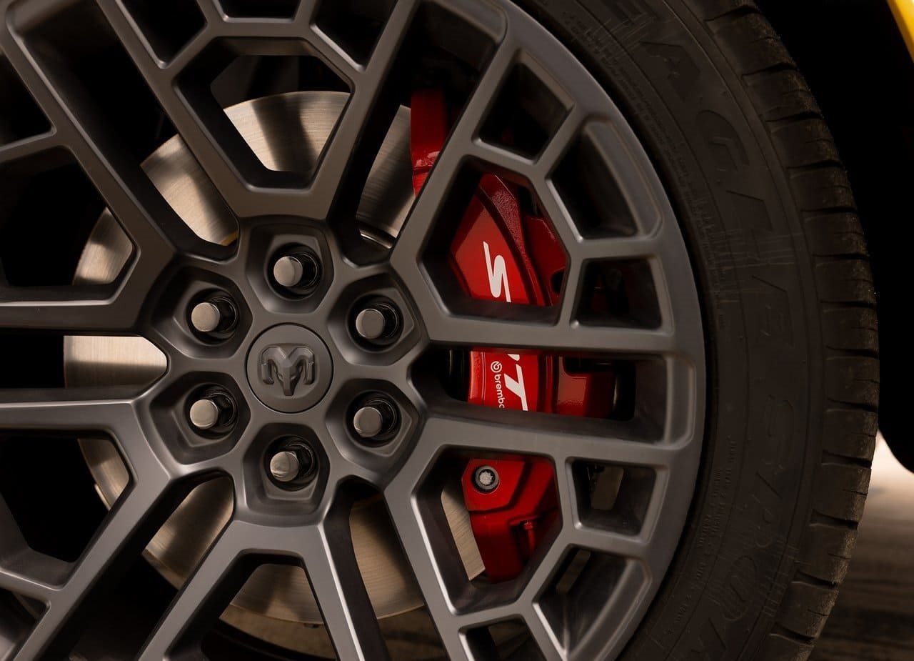 2027 - RAM 1500 RUMBLE BEE SRT, foto 26