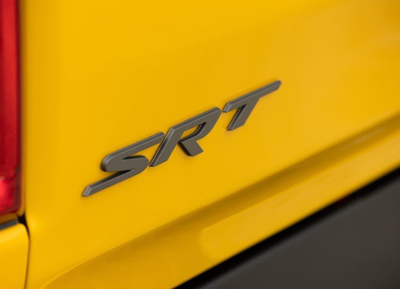 2027 - RAM 1500 RUMBLE BEE SRT, foto 30