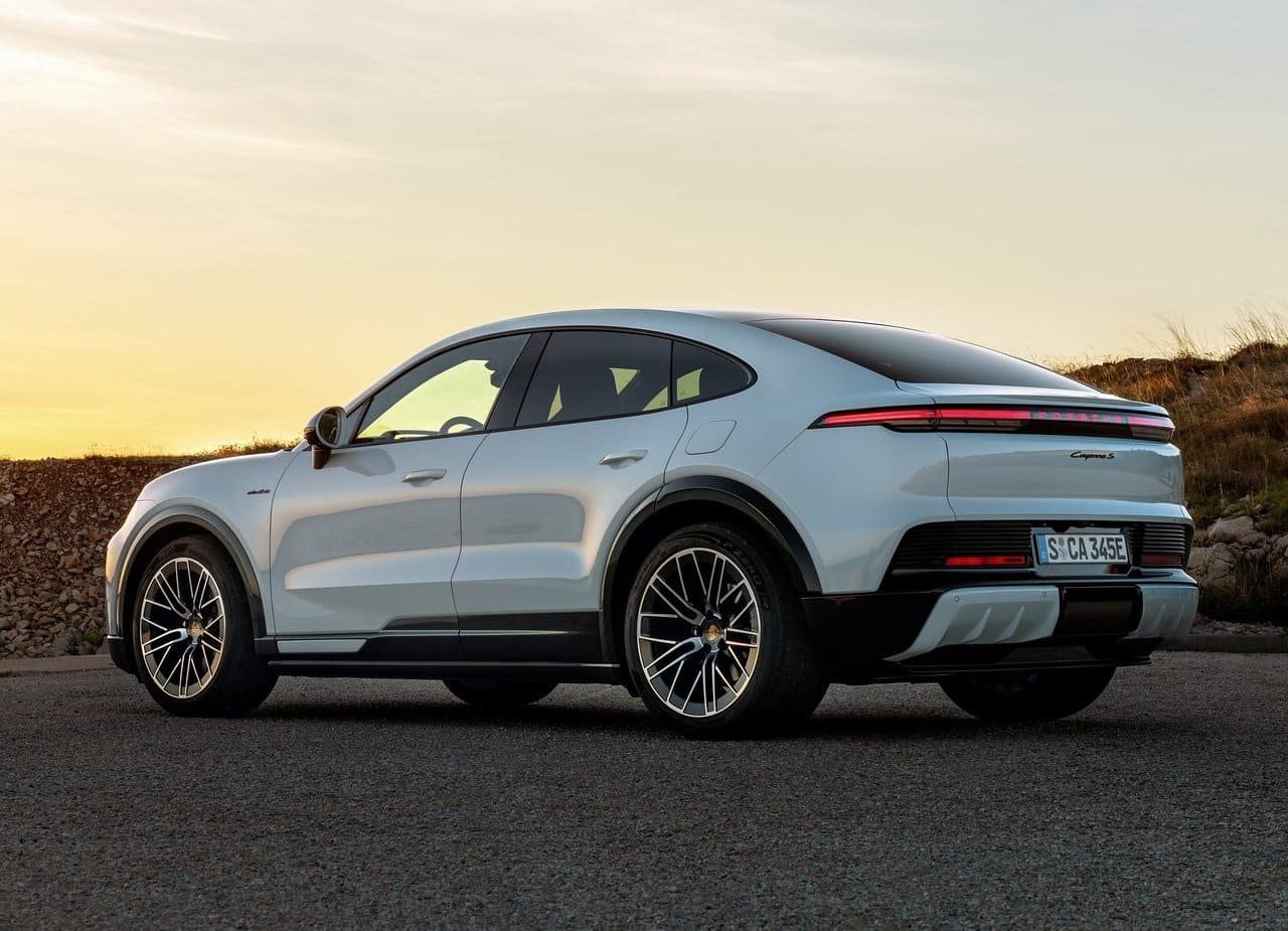 2027 - PORSCHE CAYENNE S COUPÉ ELECTRIC, foto 11