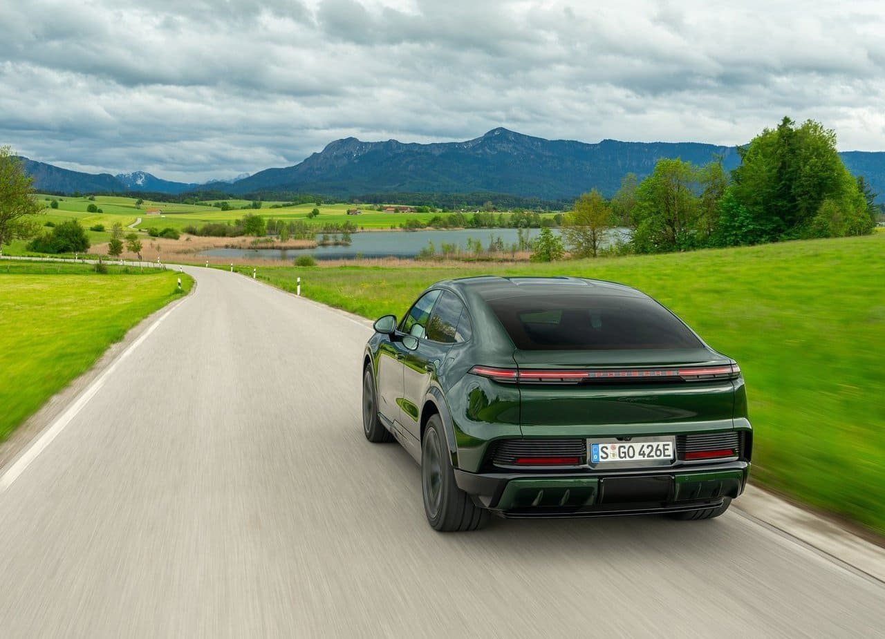 2027 - PORSCHE CAYENNE S COUPÉ ELECTRIC, foto 15