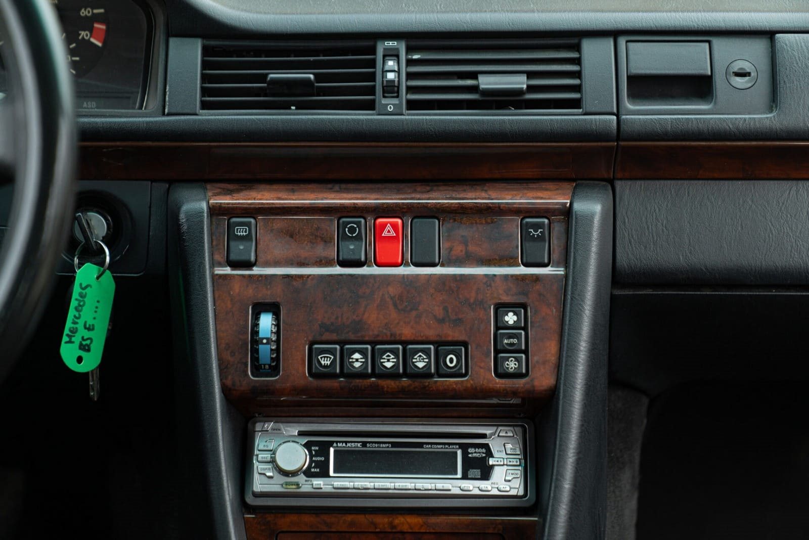 1993 - MERCEDES-BENZ 320 E, foto 30