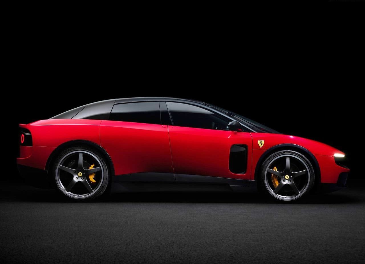 2027 - FERRARI LUCE, foto 8