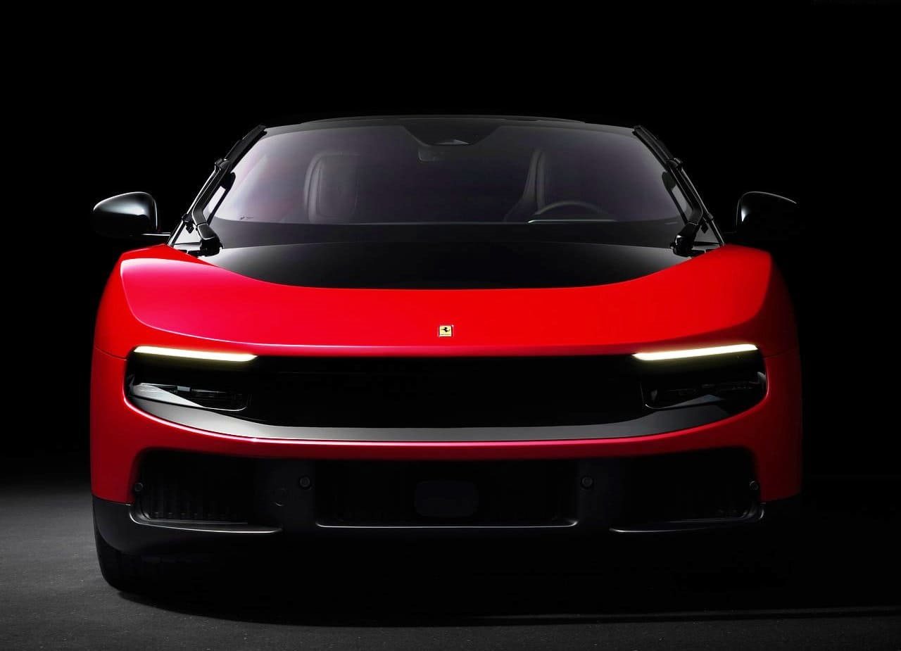 2027 - FERRARI LUCE, foto 9