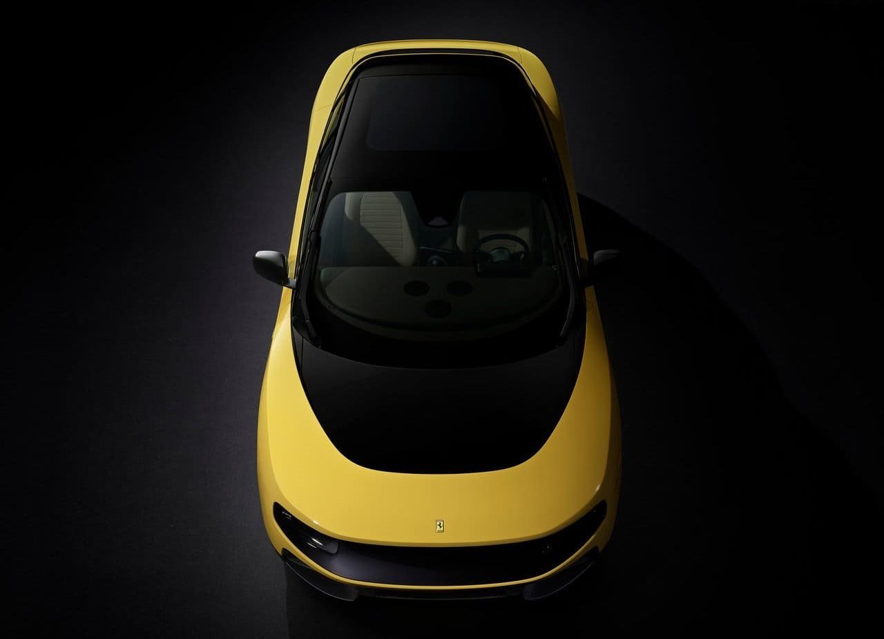 2027 - FERRARI LUCE, foto 14