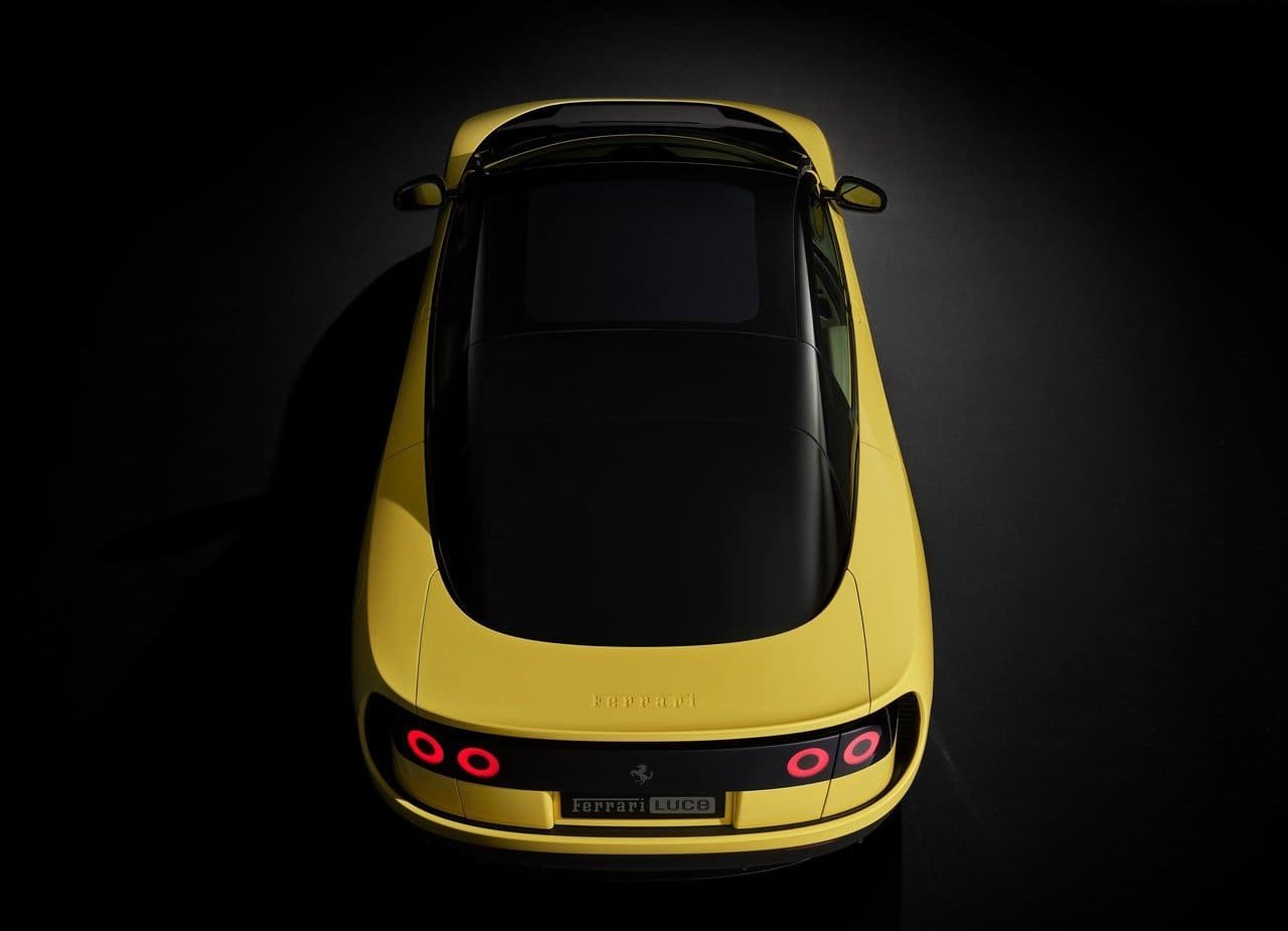 2027 - FERRARI LUCE, foto 15