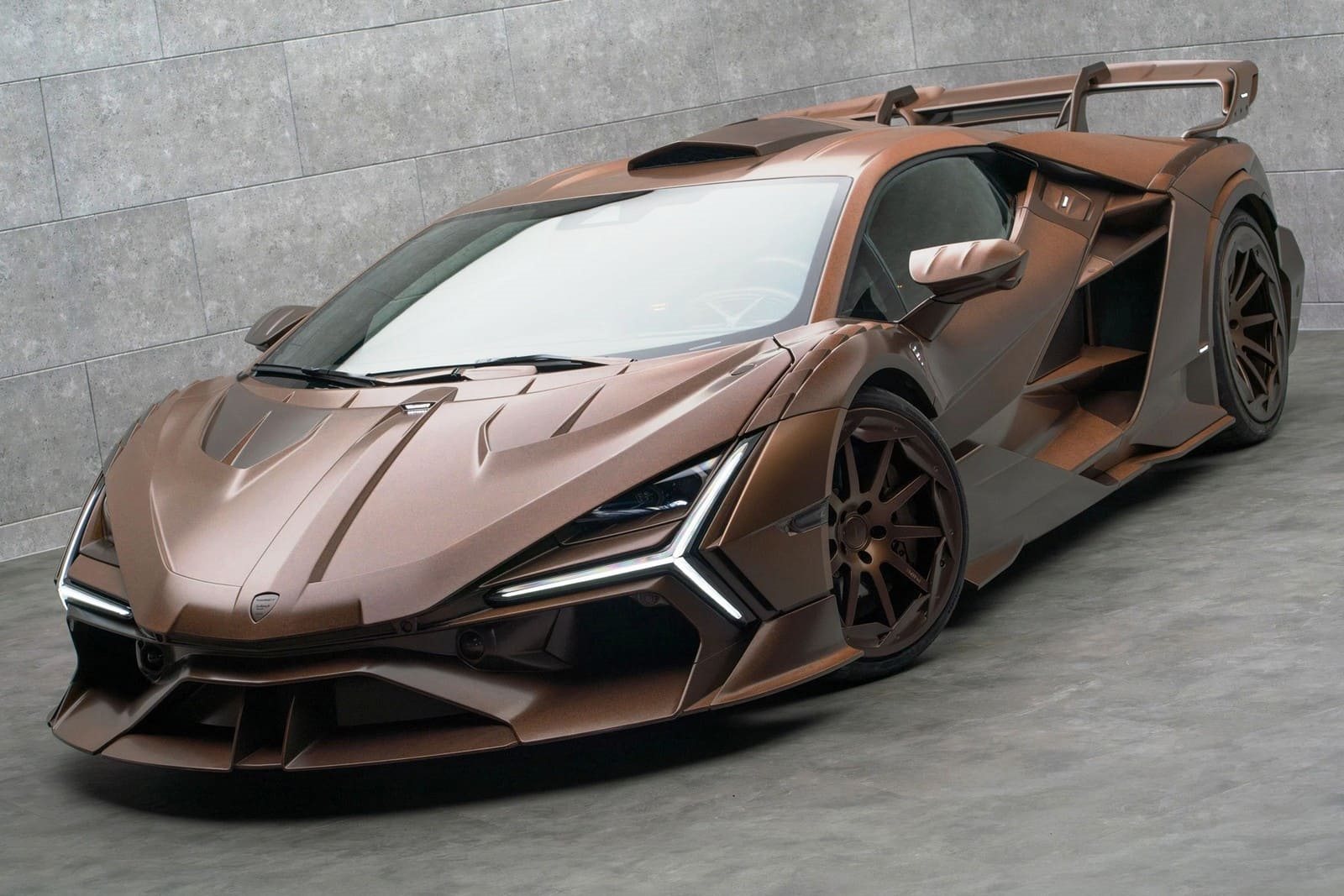 LAMBORGHINI REVUELTO MANSORY CARBONADO X DAMASK EDITION, foto 8