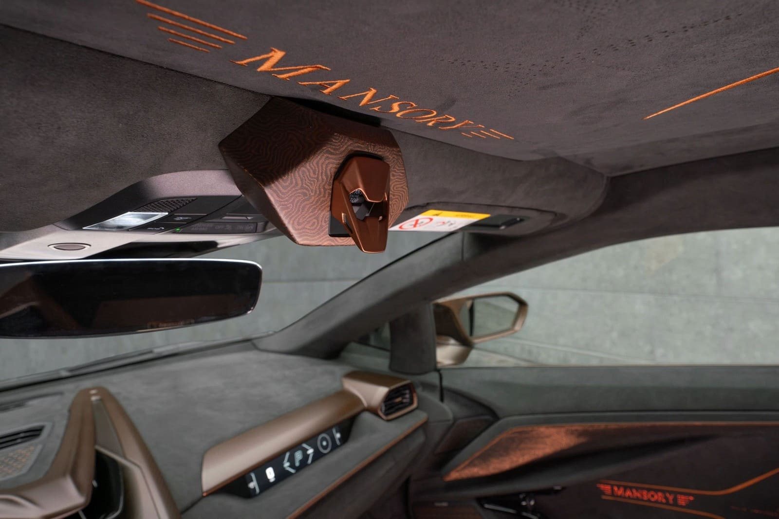 LAMBORGHINI REVUELTO MANSORY CARBONADO X DAMASK EDITION, foto 13