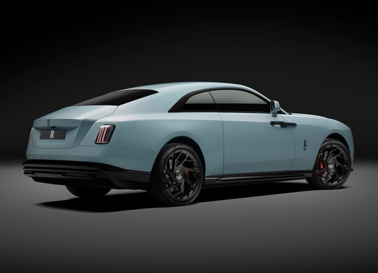 ROLLS-ROYCE SPECTRE BLACK BADGE SERIES II, foto 3