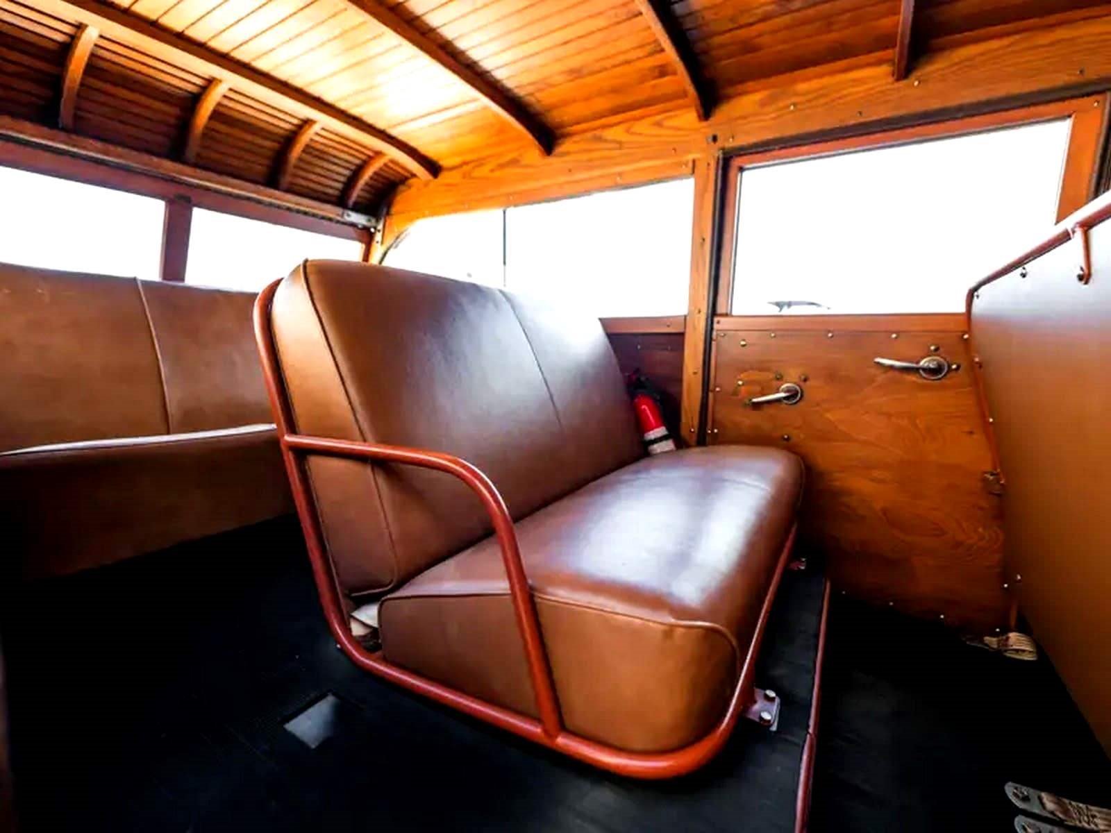 1941 - PACKARD 110 HERCULES STATION WAGON, foto 27