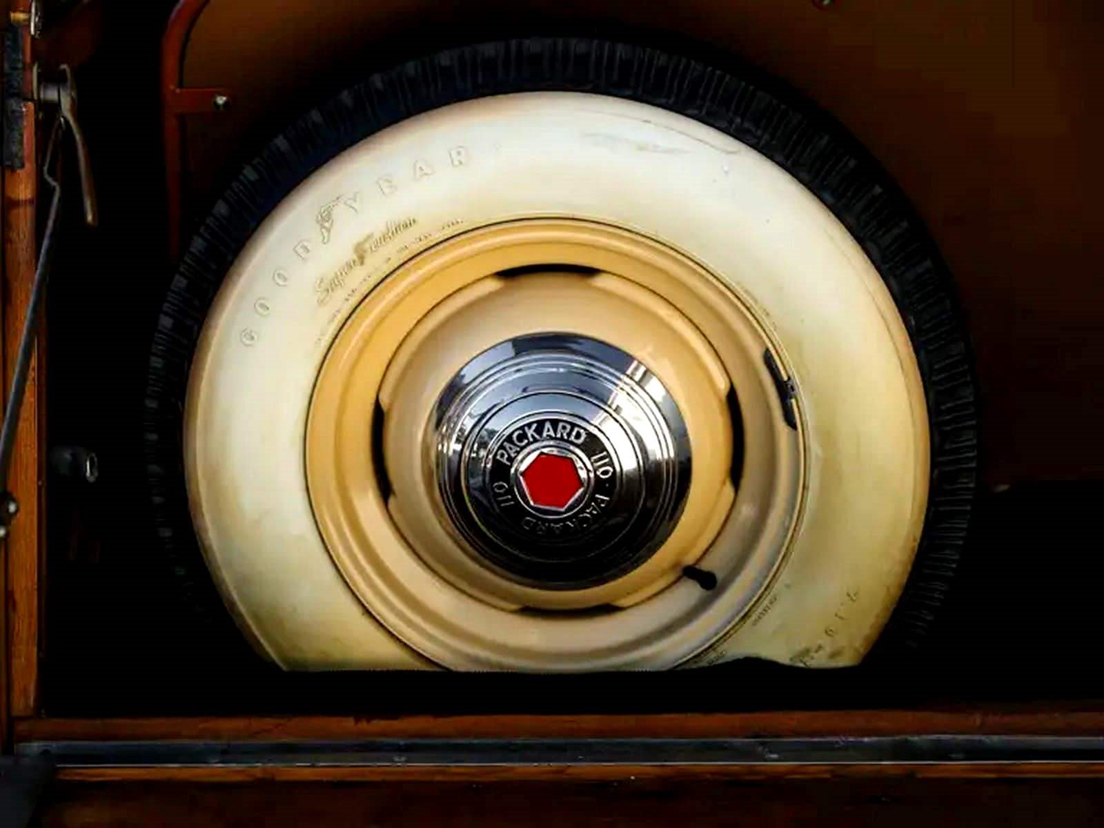 1941 - PACKARD 110 HERCULES STATION WAGON, foto 35