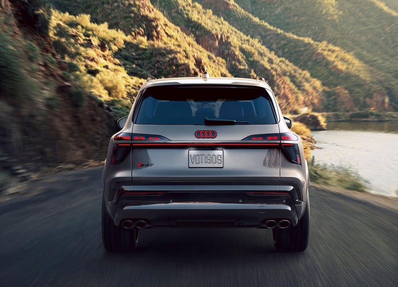 2027 - AUDI SQ7, foto 12