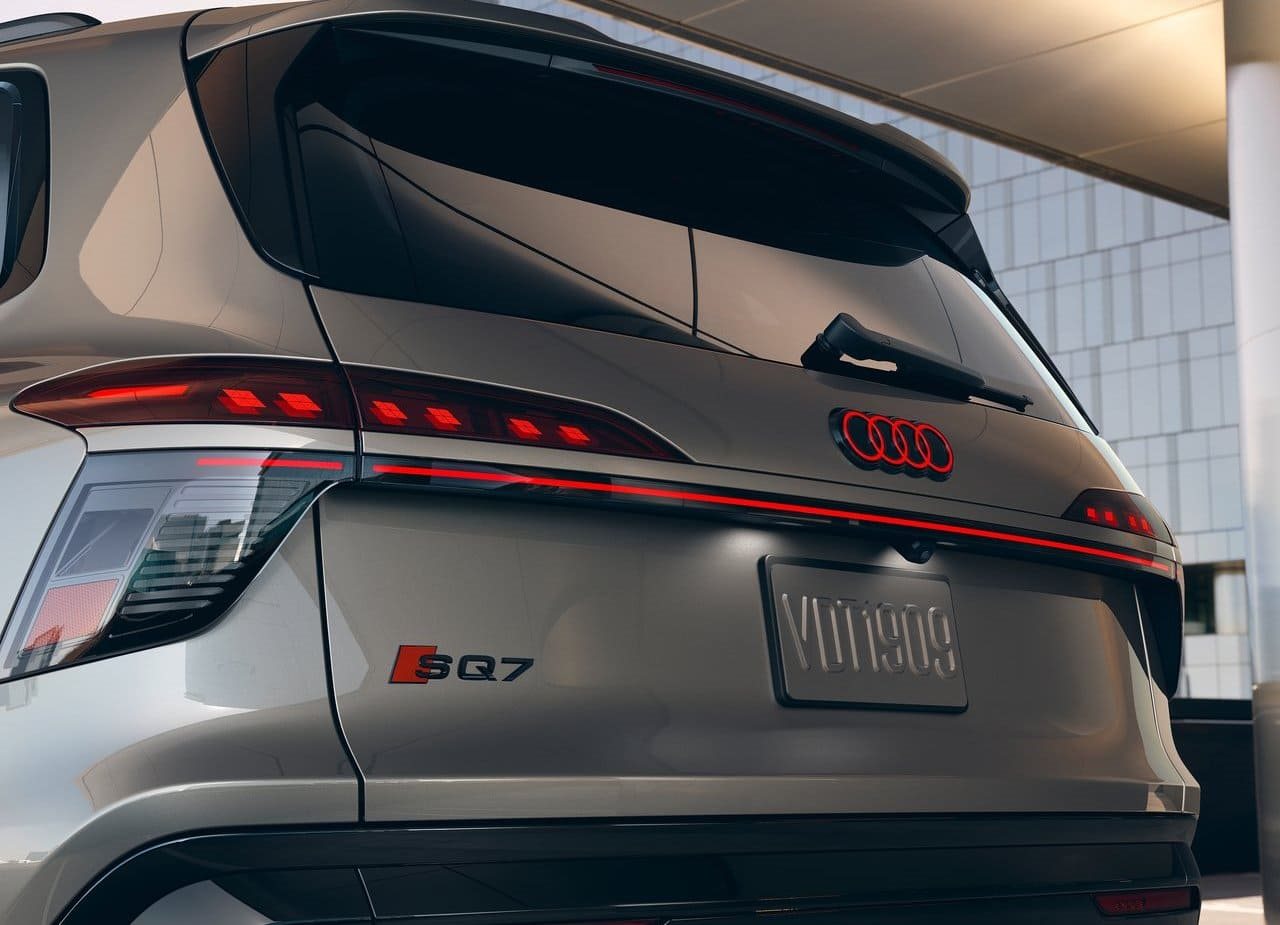 2027 - AUDI SQ7, foto 19
