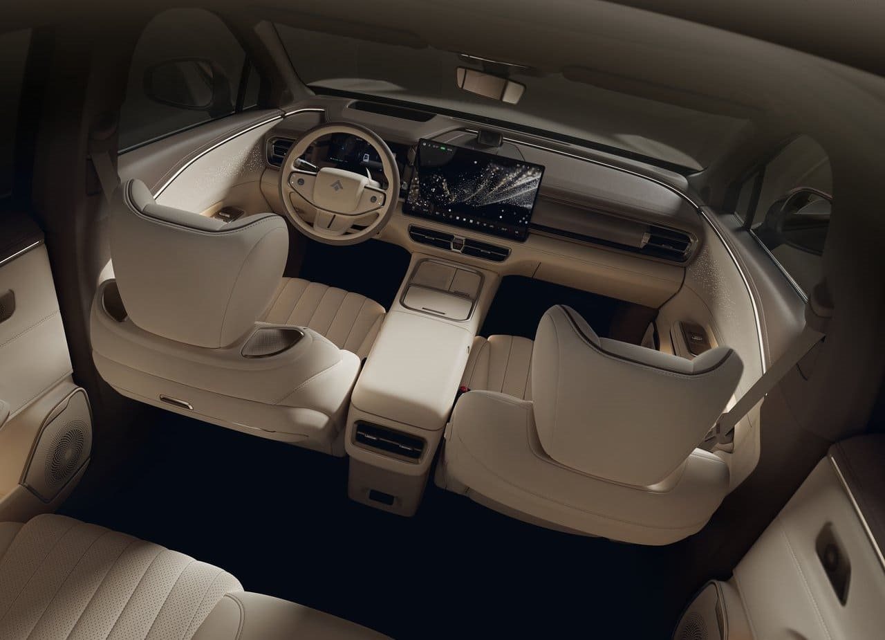 2027 - GAC HYPTEC S600, foto 16