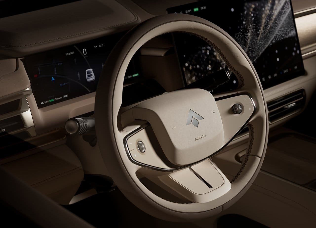 2027 - GAC HYPTEC S600, foto 18