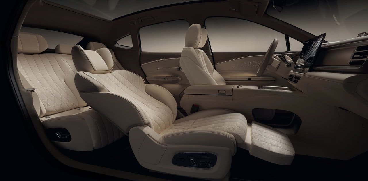 2027 - GAC HYPTEC S600, foto 24