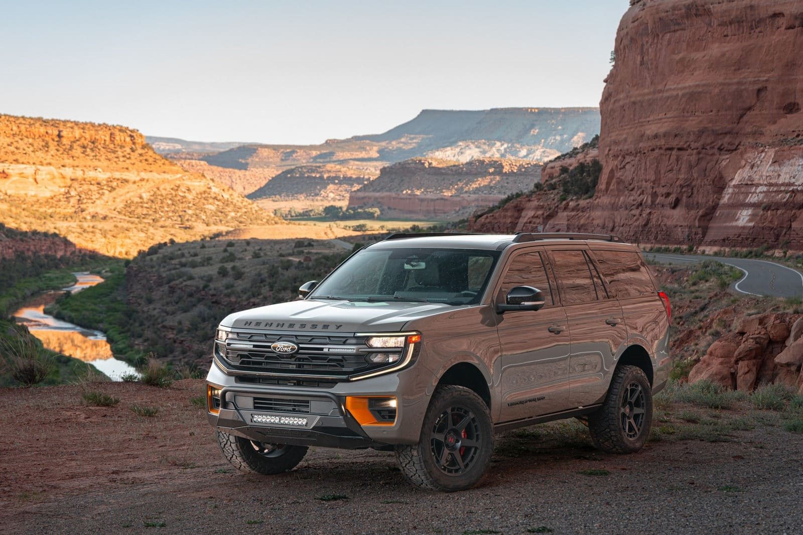 2026 - FORD EXPEDITION VELOCIRAPTOR SUV BY HENNESSEY, foto 5