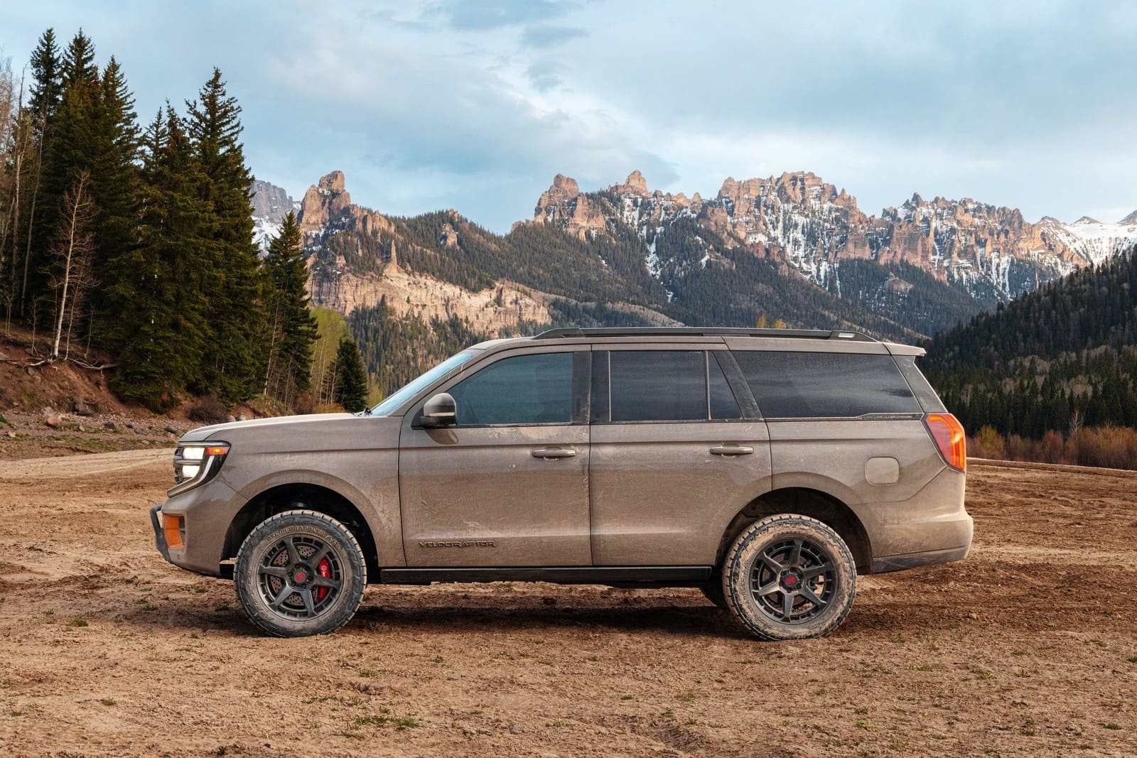 2026 - FORD EXPEDITION VELOCIRAPTOR SUV BY HENNESSEY, foto 13