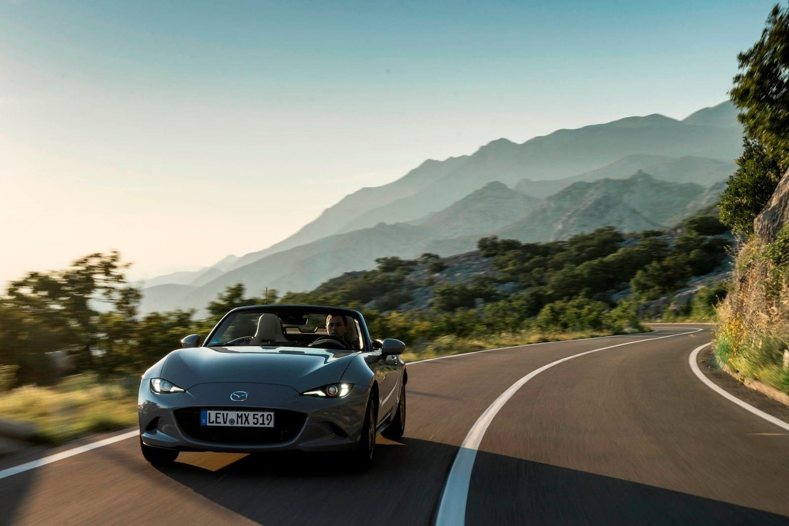 2027 - MAZDA MX-5 KAZARI, foto 3