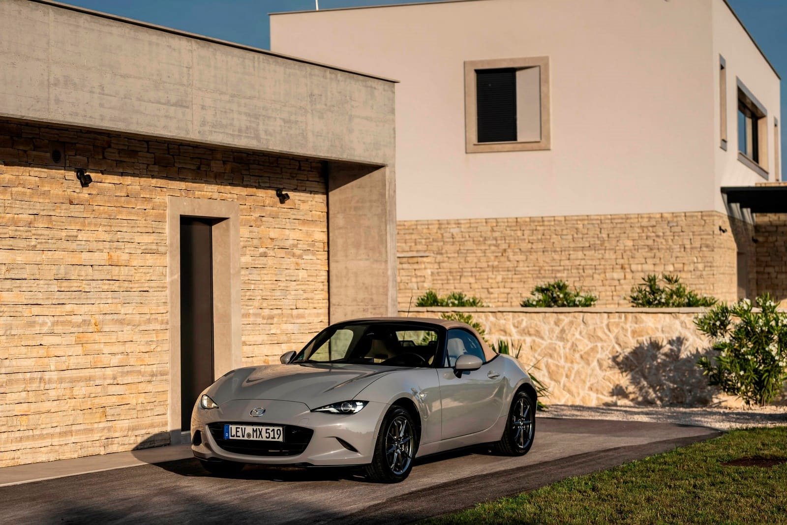2027 - MAZDA MX-5 KAZARI, foto 8