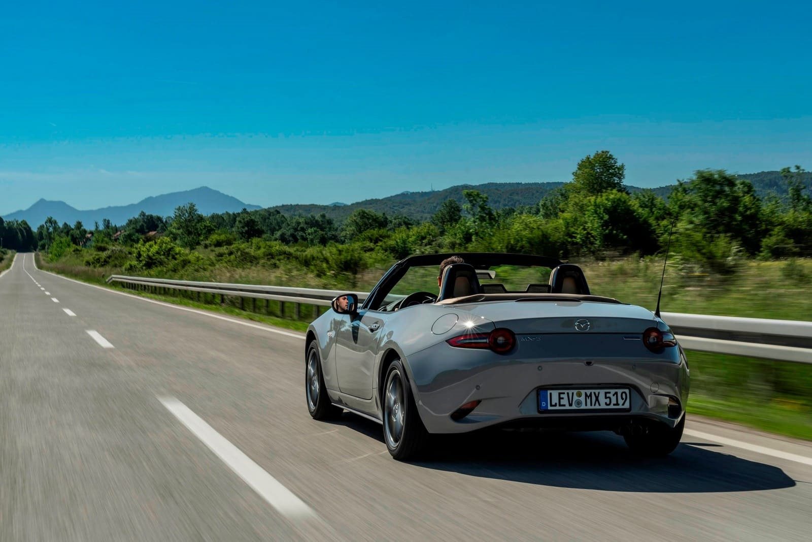 2027 - MAZDA MX-5 KAZARI, foto 18